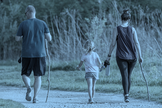 Familie orienteret stof_blue color image V2_00000